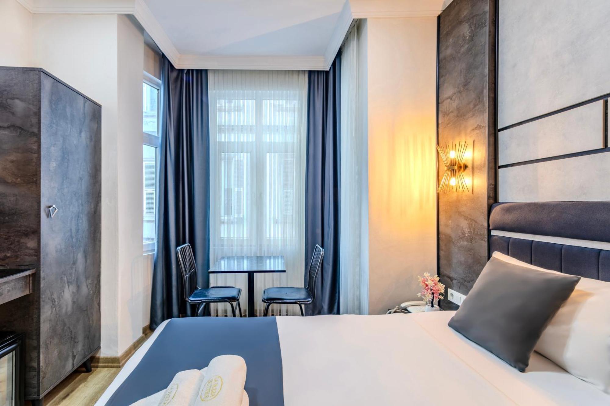 La Pazza Suites Istambul Extérieur photo