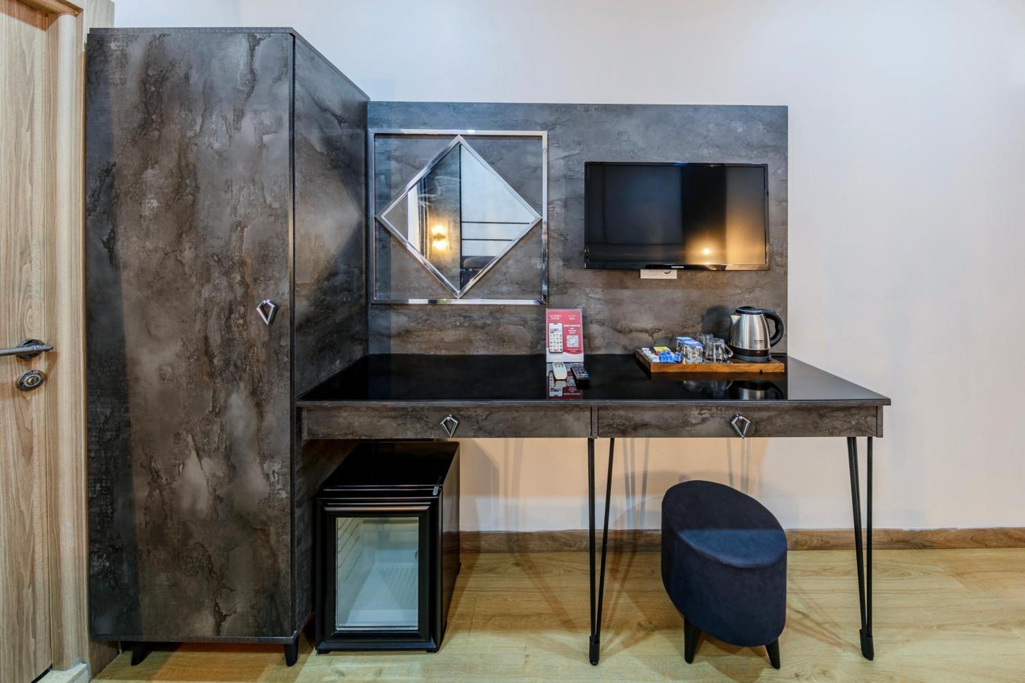 La Pazza Suites Istambul Extérieur photo